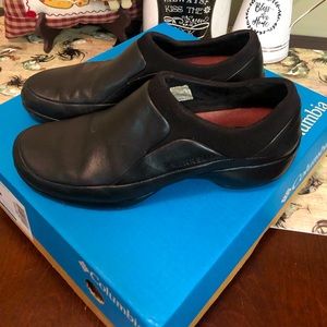 🥳 MERRELL BLK LEATHER SHOW SIZE 8.5